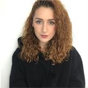 Profesora de Español imparte clases a extranjeros